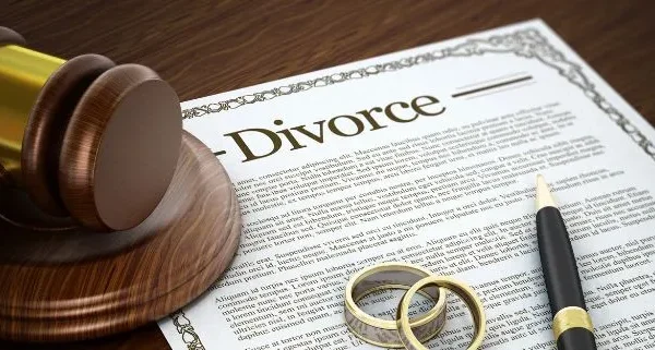 Divorce Lawyer