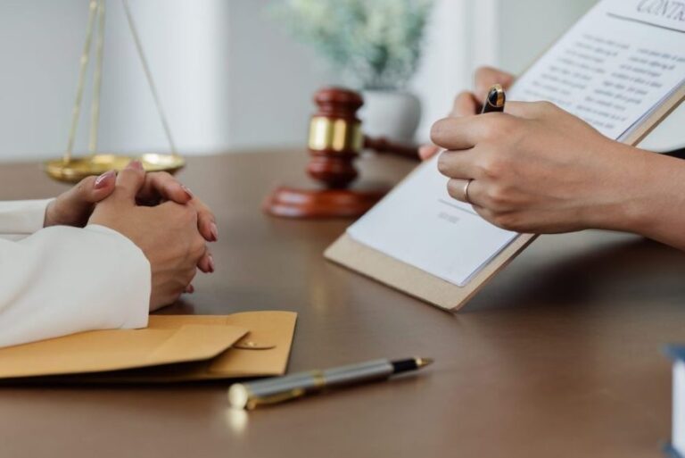 Deportation Defense Lawyer Near Me: How to Choose the Right One