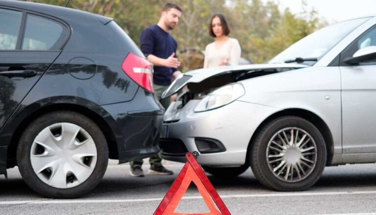 Car Accident Lawyer vs. Insurance Claim: Which Is Better?